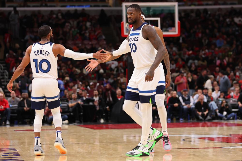 球道上依然 球道上依然